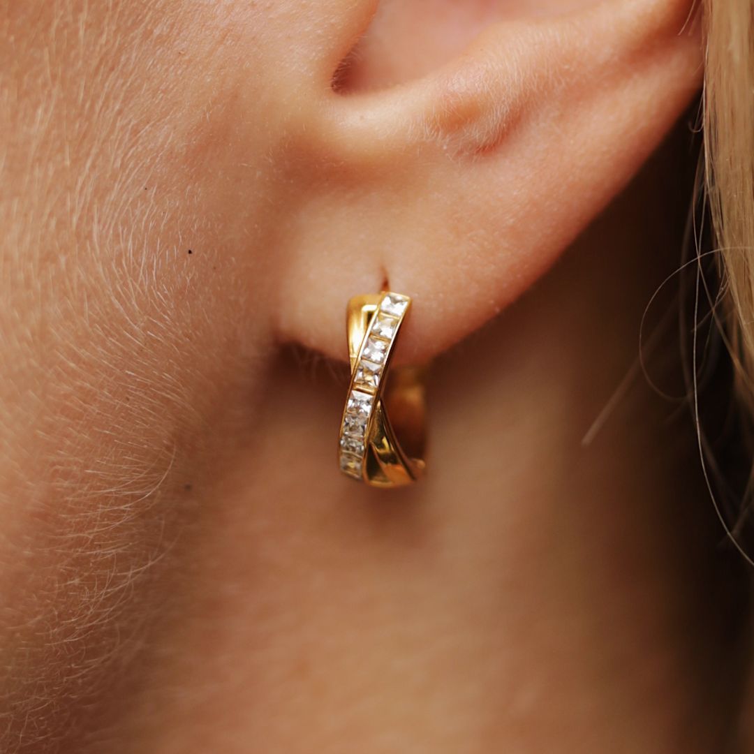 Alora Hoops
